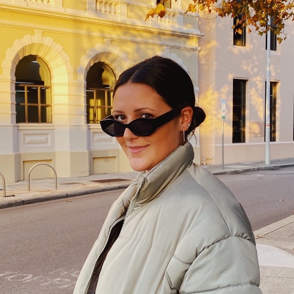 Meet your Posher, Myles - Picture 1 of 1